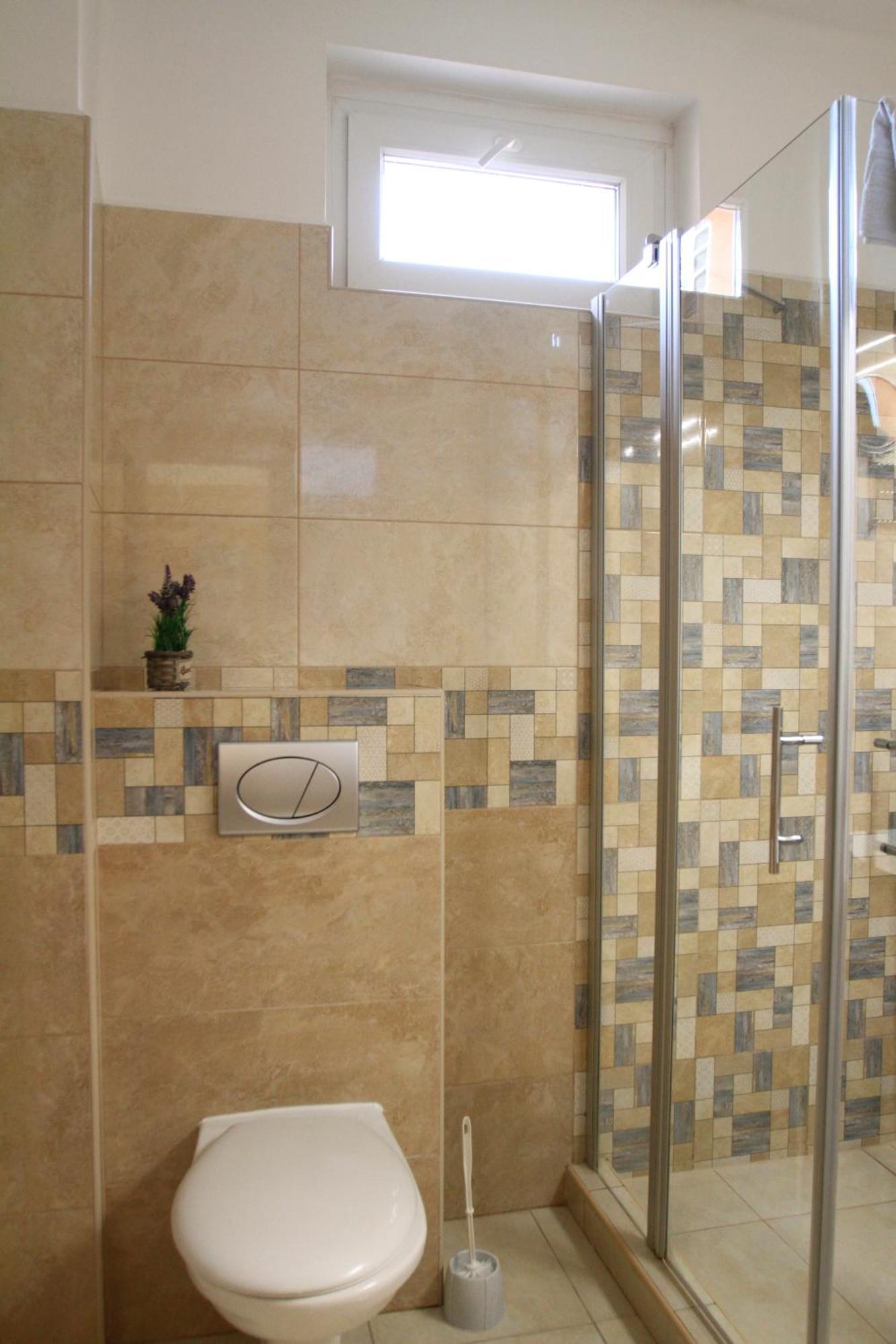 Zenit Panzio Bed & Breakfast Miskolc Exterior photo