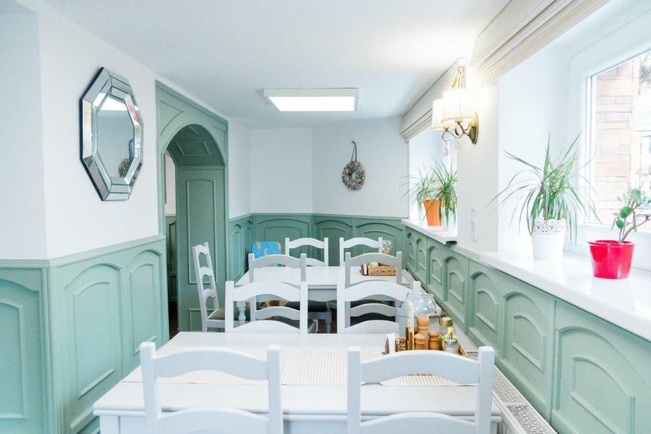 Zenit Panzio Bed & Breakfast Miskolc Exterior photo