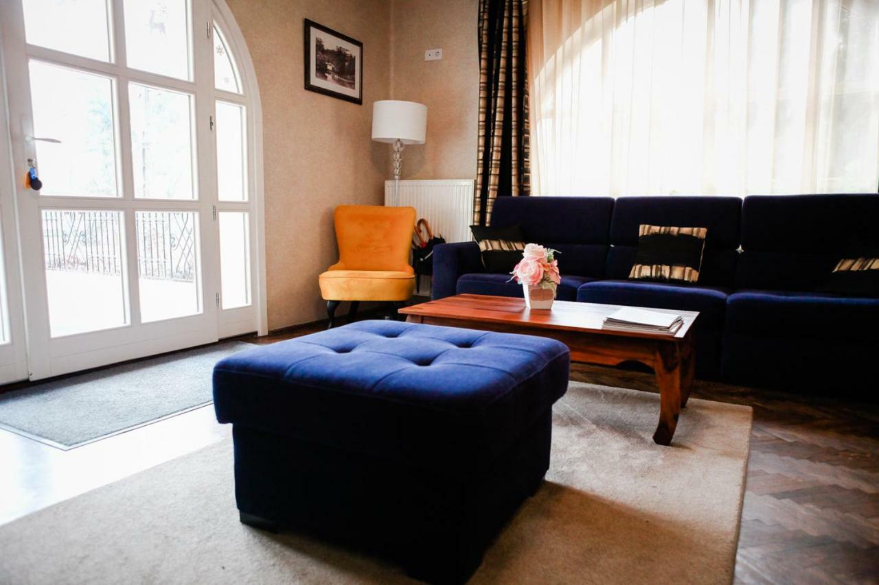 Zenit Panzio Bed & Breakfast Miskolc Exterior photo